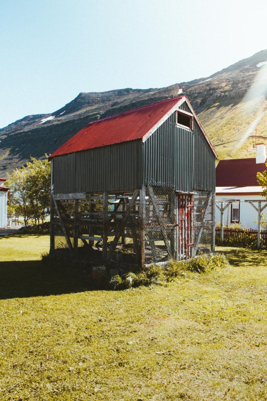 Fisherman Guesthouse Sudureyri Exterior foto